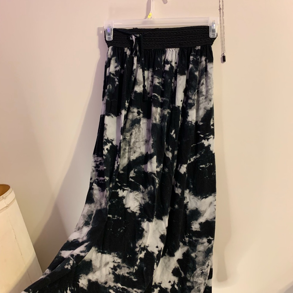 Black and white tie dye skirt